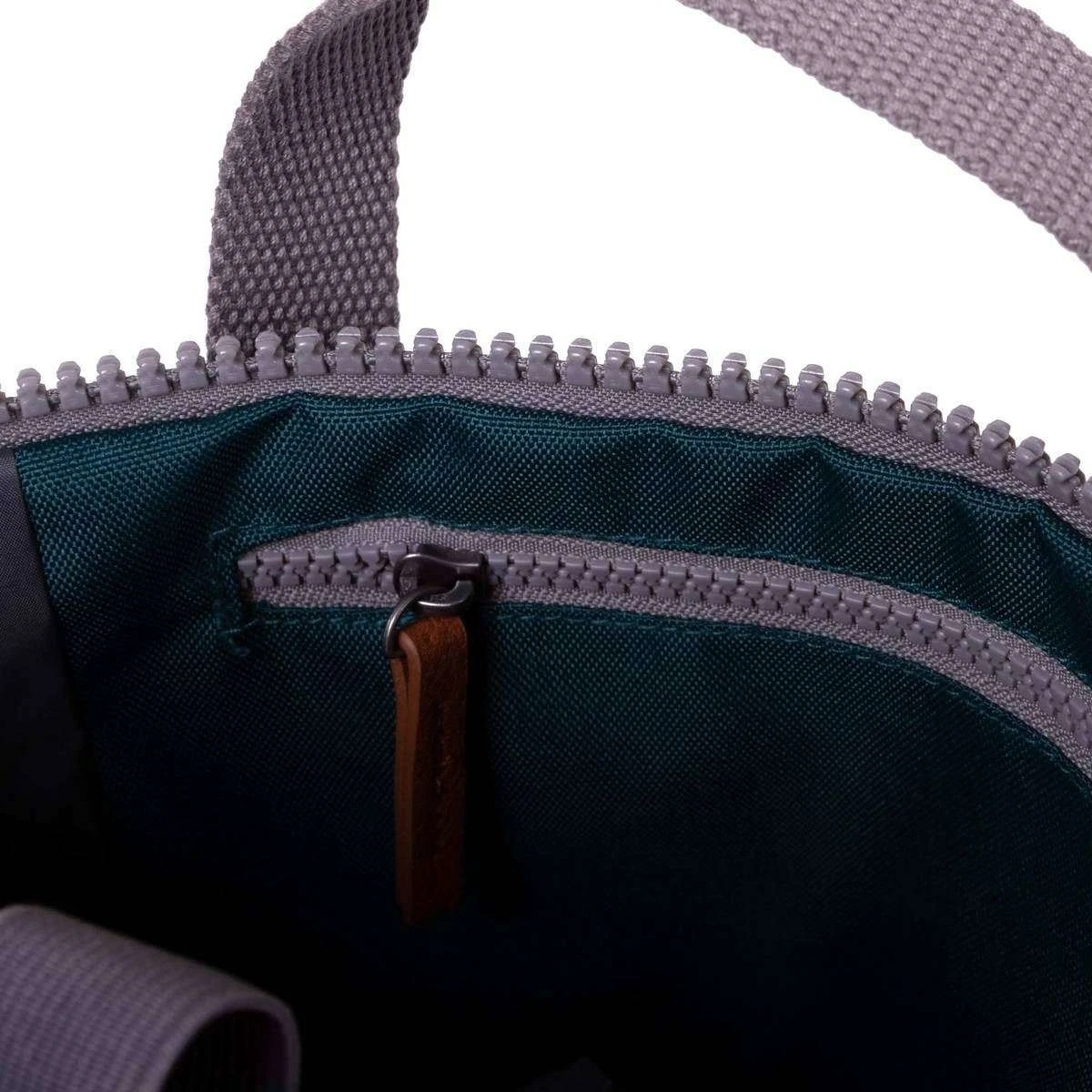 Roka Finchley A Medium Sustainable Canvas Backpack - Teal - Image 3