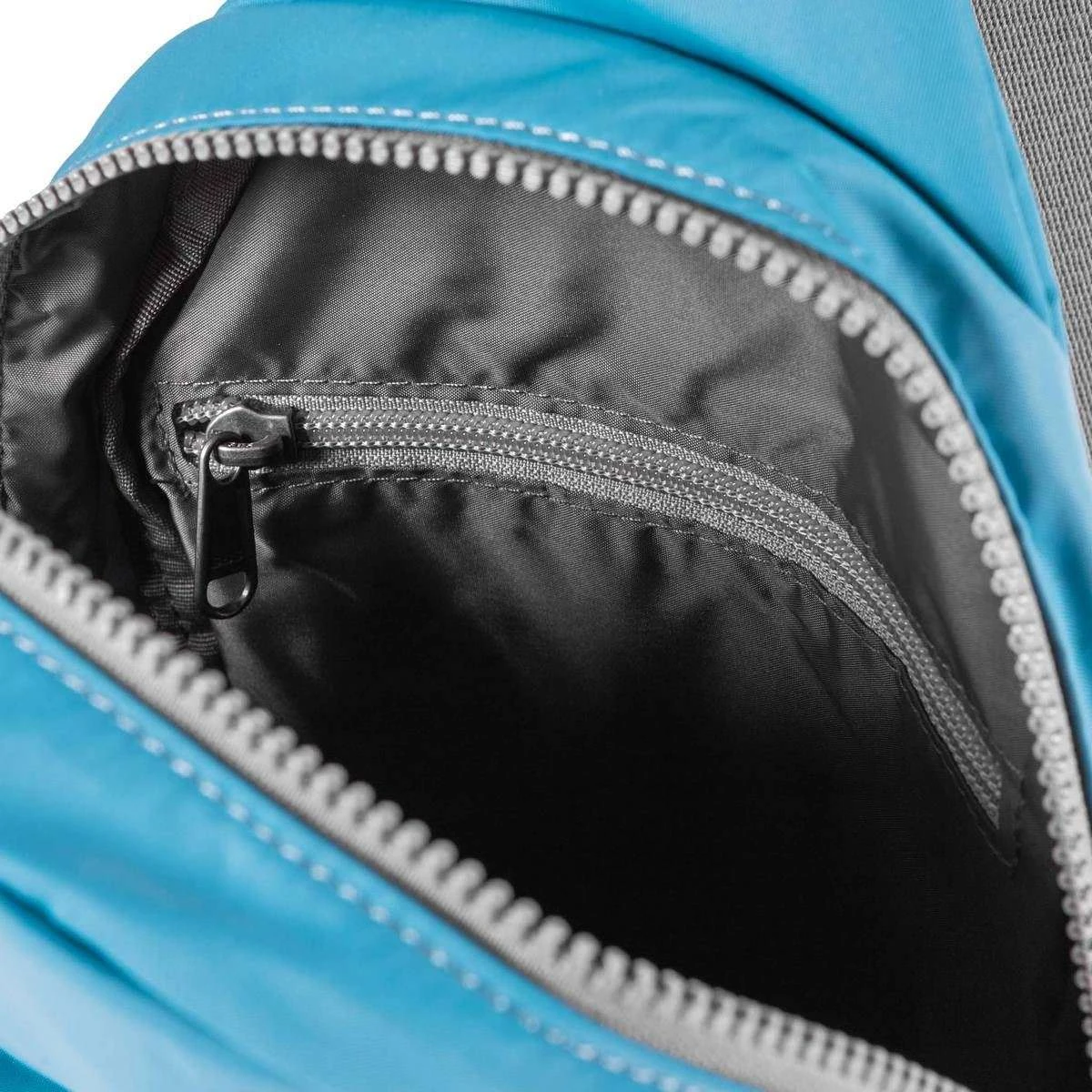 Roka Willesden B Sustainable Nylon Scooter Bag - Petrol Blue - Image 3